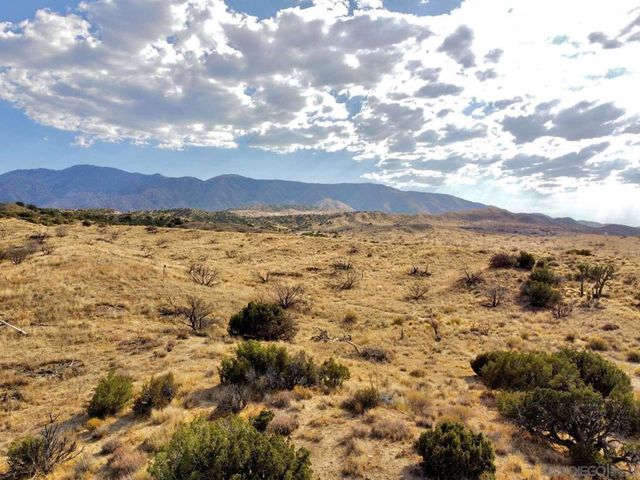 0 131st St., Juniper Hills, CA 93543