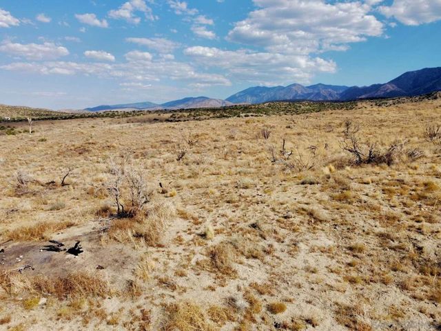 0 131st St., Juniper Hills, CA 93543