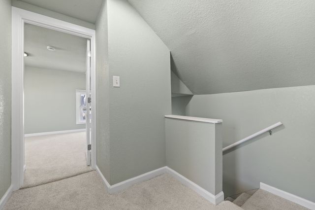 2216 Logan Avenue, Des Moines, IA 50317