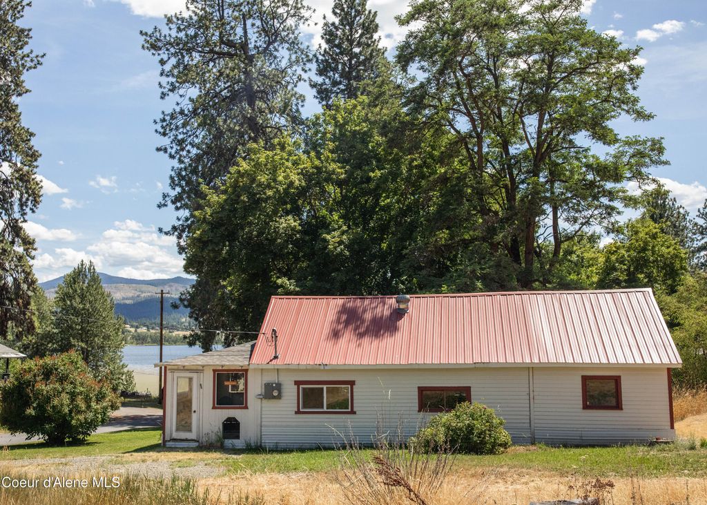 21707 S LAKE ST, Medimont, ID 83842