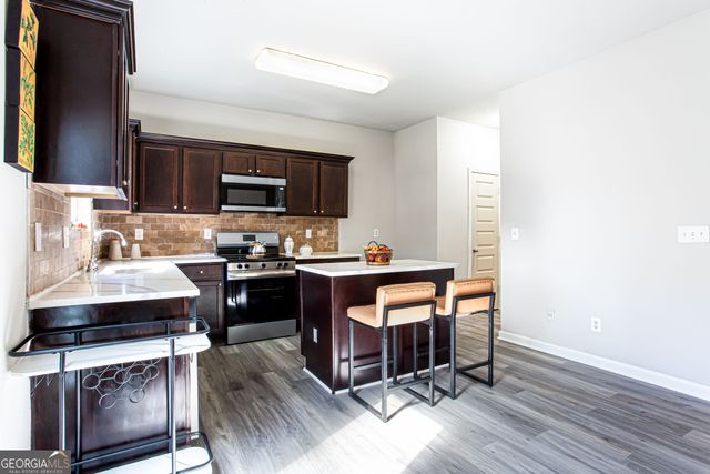 2754 Topaz Road, Riverdale, GA 30296