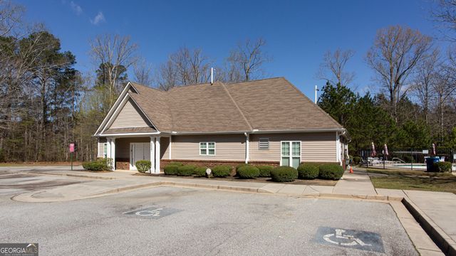 2754 Topaz Road, Riverdale, GA 30296