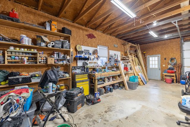 12842 Ruby Road, Farmington, AR 72730