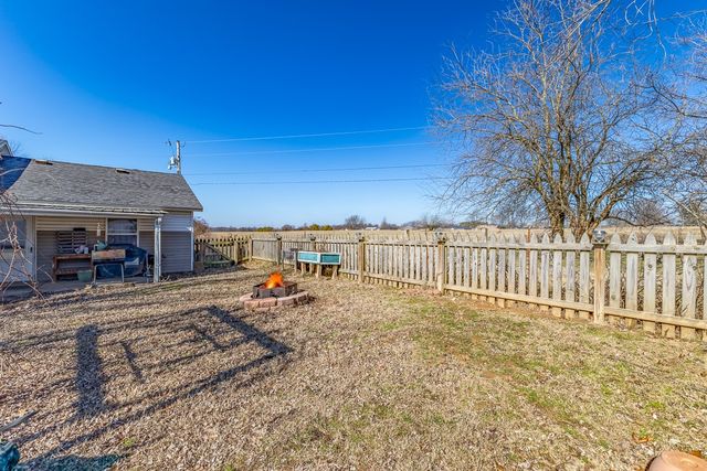 12842 Ruby Road, Farmington, AR 72730