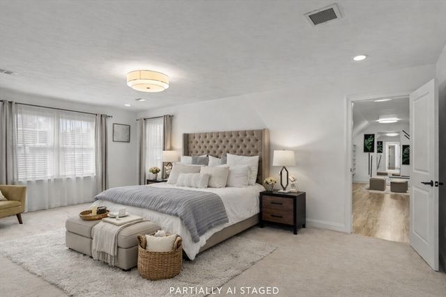 5 Greenbriar Lane, Bellingham, MA 02019