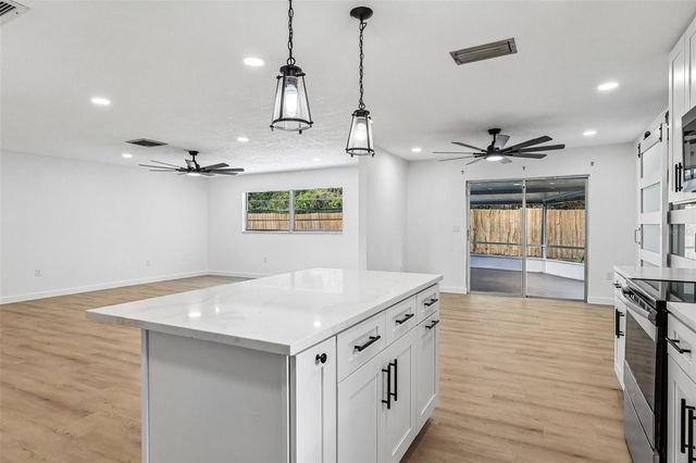 2713 YUCCA STREET, Orlando, FL 32807
