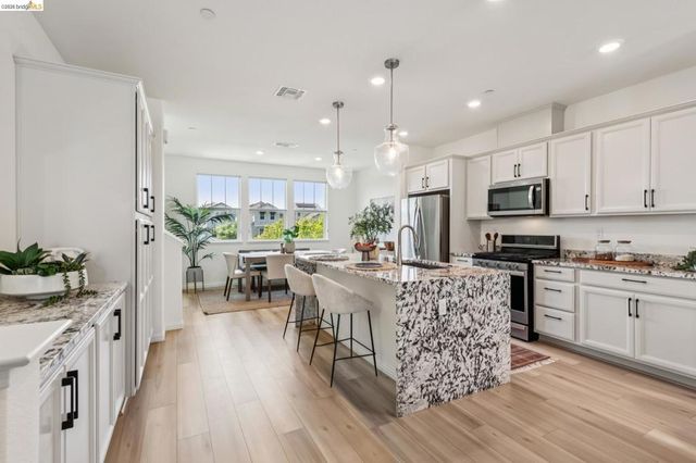 24157 Amaranth Loop, Hayward, CA 94541