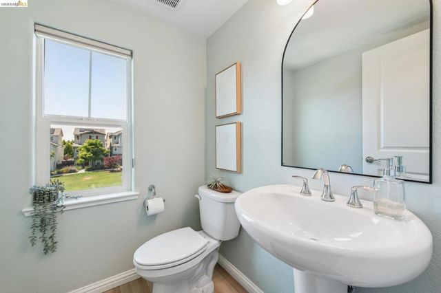 24157 Amaranth Loop, Hayward, CA 94541
