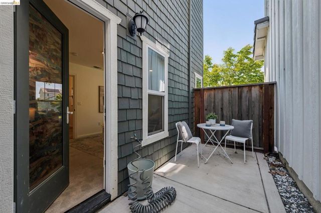 24157 Amaranth Loop, Hayward, CA 94541