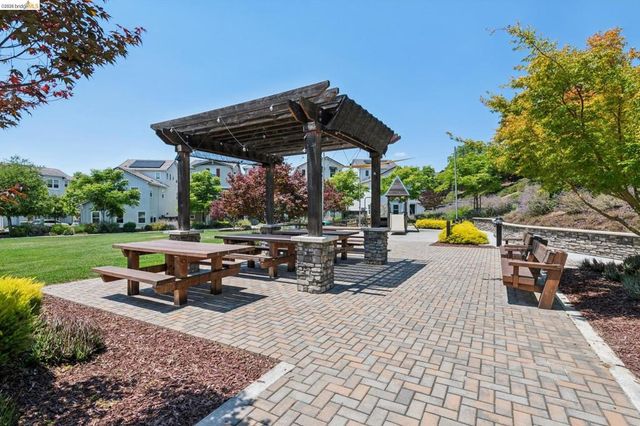 24157 Amaranth Loop, Hayward, CA 94541