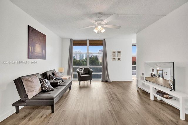 200 172nd Street 514, Sunny Isles Beach, FL 33160