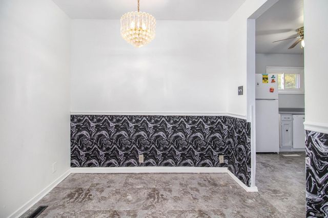 4108 Woodvale Drive, South Bend, IN 46614