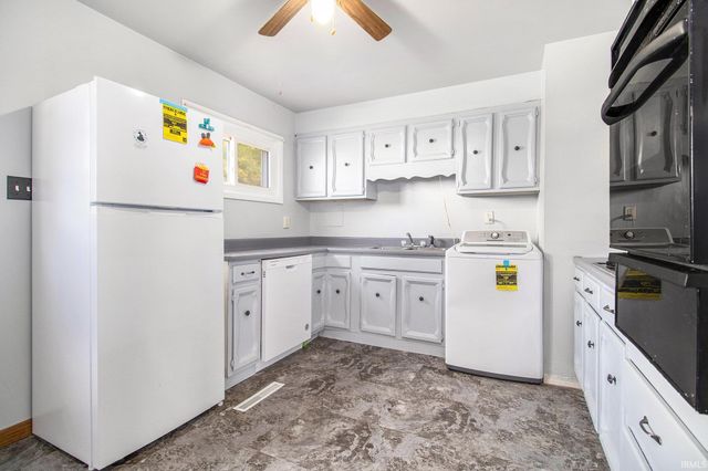 4108 Woodvale Drive, South Bend, IN 46614