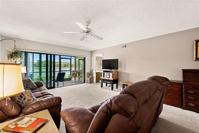 5784 Deauville CIR B103, Naples, FL 34112