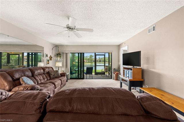 5784 Deauville CIR B103, Naples, FL 34112