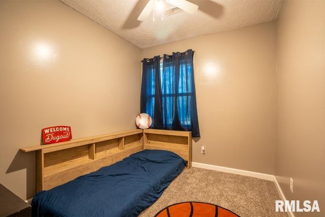 910 FAIRLANE Drive, Marion, IL 62959