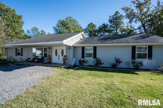 910 FAIRLANE Drive, Marion, IL 62959