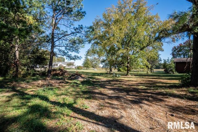 910 FAIRLANE Drive, Marion, IL 62959