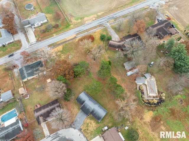 910 FAIRLANE Drive, Marion, IL 62959