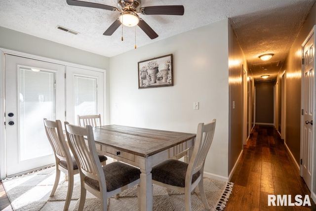 910 FAIRLANE Drive, Marion, IL 62959