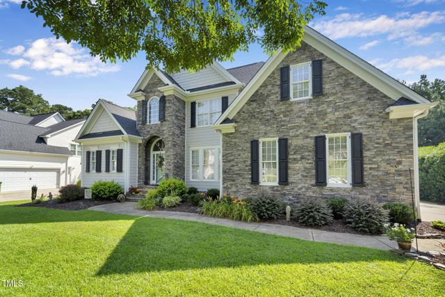 2628 Forestbluff Drive, Fuquay Varina, NC 27526