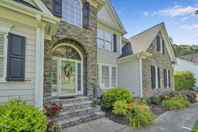 2628 Forestbluff Drive, Fuquay Varina, NC 27526