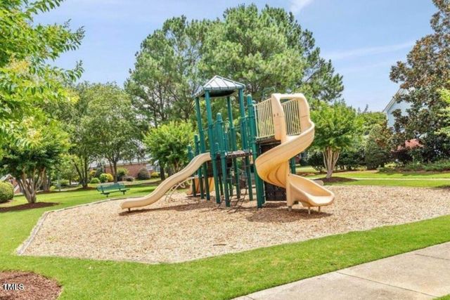 2628 Forestbluff Drive, Fuquay Varina, NC 27526