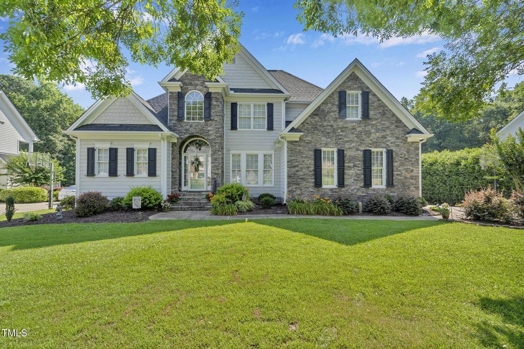 2628 Forestbluff Drive, Fuquay Varina, NC 27526