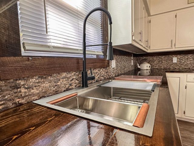 1506 E Emerald Cove Drive, Horseshoe Bend, AR 72512