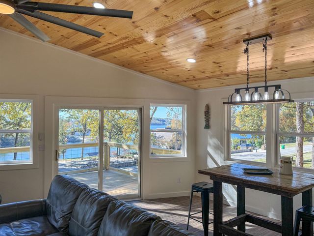 1506 E Emerald Cove Drive, Horseshoe Bend, AR 72512