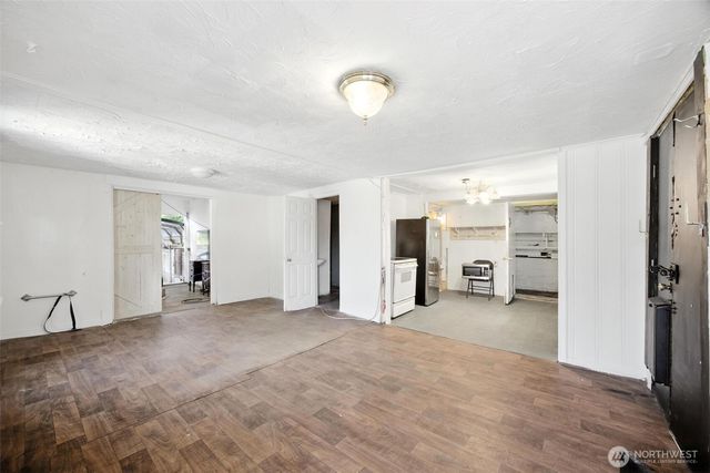 618 N 3rd Avenue, Kelso, WA 98626