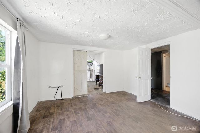 618 N 3rd Avenue, Kelso, WA 98626