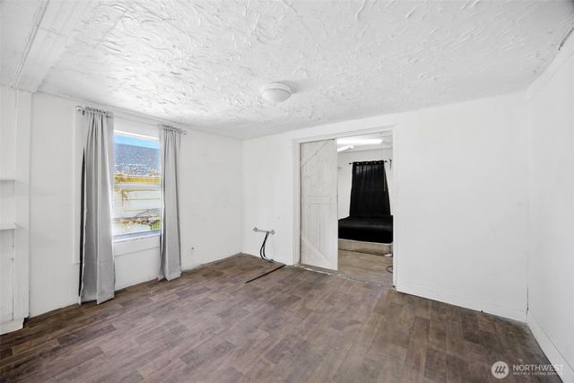 618 N 3rd Avenue, Kelso, WA 98626