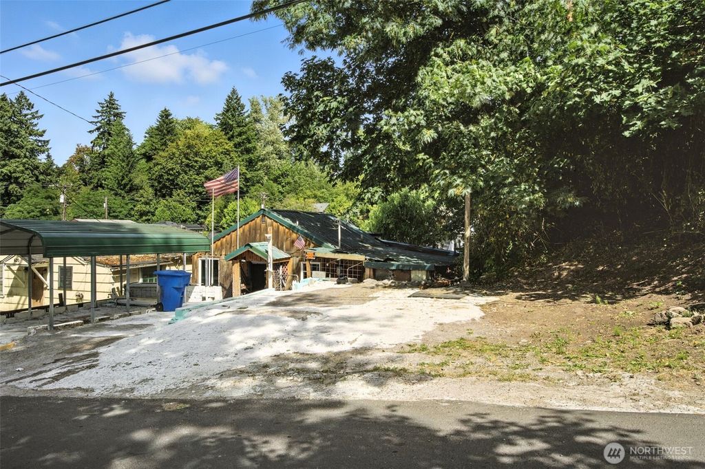 618 N 3rd Avenue, Kelso, WA 98626