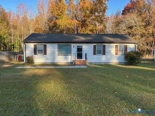 133 Lakewood Dr, Petersburg, VA 23805