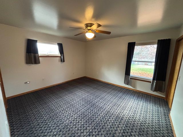 4045 N Center Road, Saginaw, MI 48604