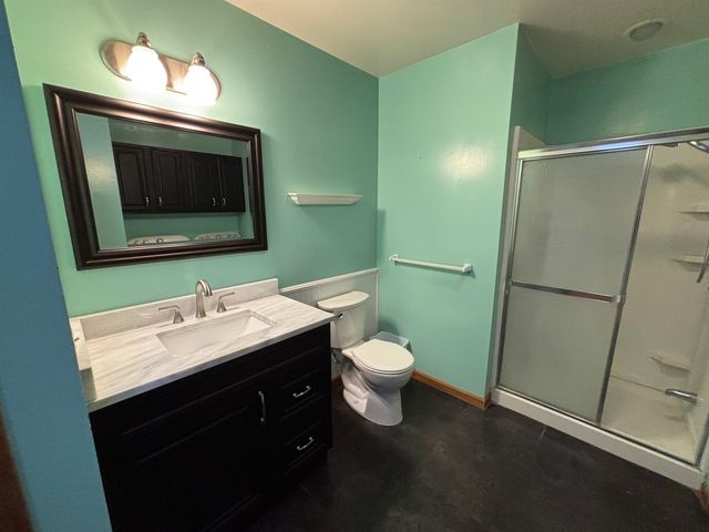 4045 N Center Road, Saginaw, MI 48604