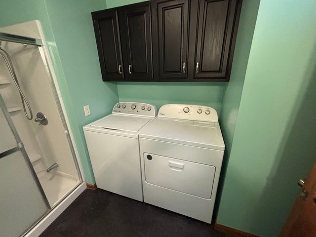 4045 N Center Road, Saginaw, MI 48604