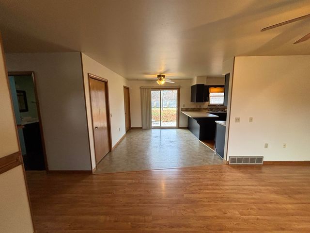 4045 N Center Road, Saginaw, MI 48604