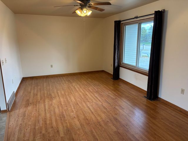 4045 N Center Road, Saginaw, MI 48604