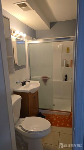 367 College Drive, Edison, NJ 08817
