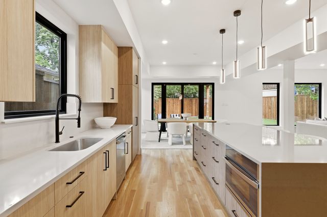 5011 Homer Street, Dallas, TX 75206