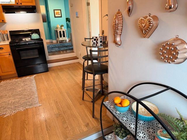 679 28th st, Oakland, CA 94608