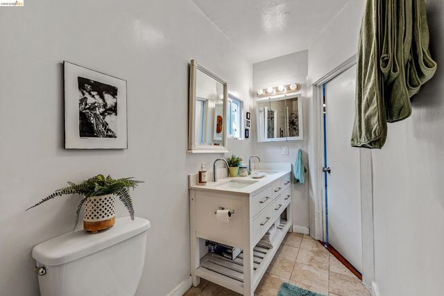 679 28th st, Oakland, CA 94608