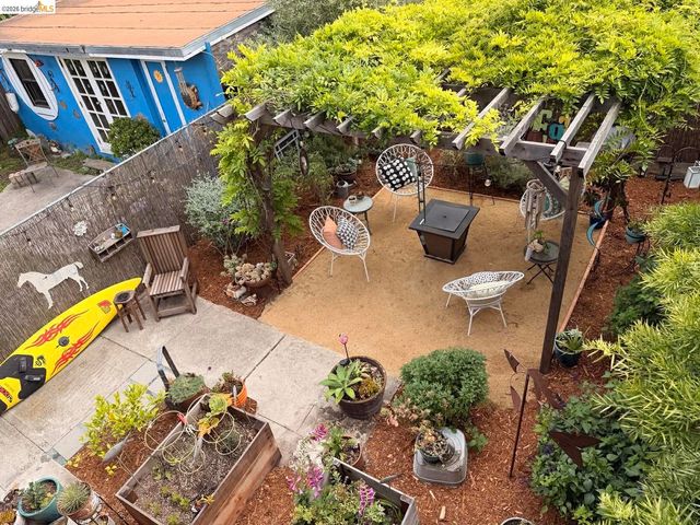 679 28th st, Oakland, CA 94608