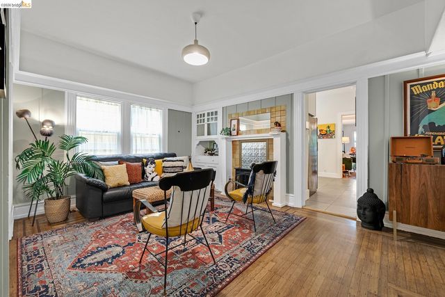 679 28th st, Oakland, CA 94608