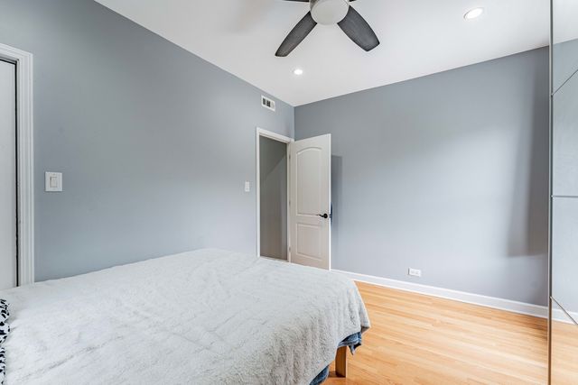 5717 N Kimball Avenue 2N, Chicago, IL 60659