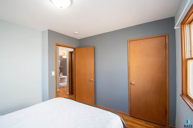 600 S Sneve Ave Avenue, Sioux Falls, SD 57103