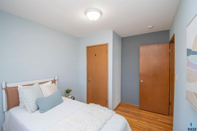 600 S Sneve Ave Avenue, Sioux Falls, SD 57103