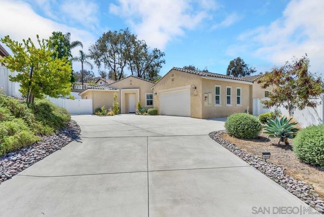 1949 Estancia Pl, Escondido, CA 92029